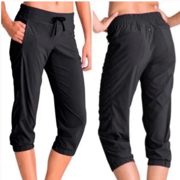 Athleta Black La Viva Cropped Joggers - Picture 1 of 12